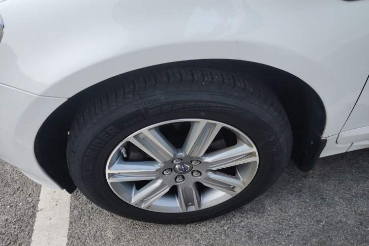 Used Volvo XC60 2017 T5 AWD Smart Upgrade Edition
