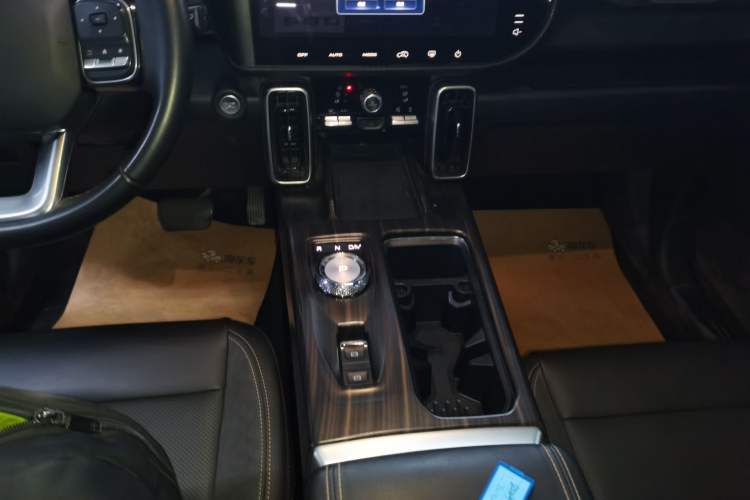 Used Haval DARGO 2021 Revised Version 2.0T DCT Four-Wheel Drive "Hao Tian Que" Edition
