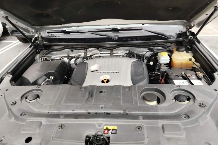 Used Haval H9 2015 2.0T Four-Wheel Drive Luxury 7-Seater
