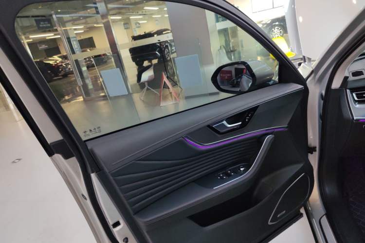 Used Hongqi HS5 2023 2.0T Qixiang Pro Edition