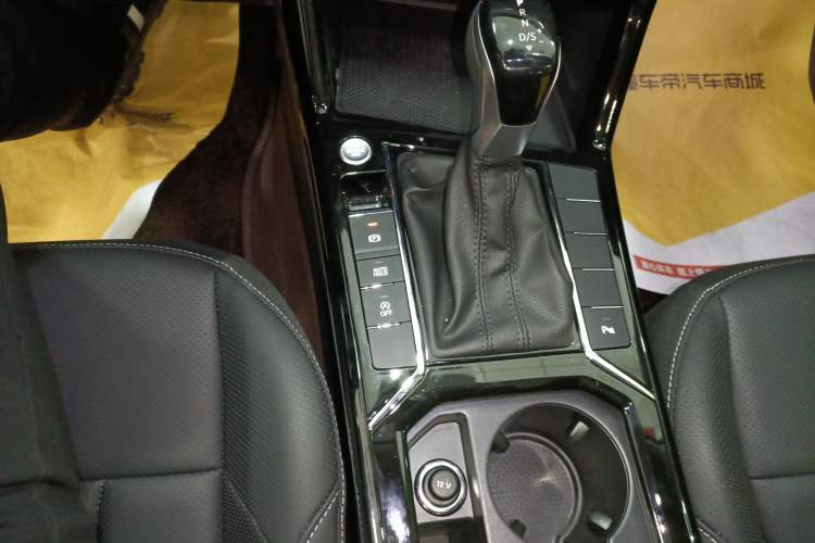 Used Volkswagen Passat 2025 Outstanding Model 330TSI Elite Edition
