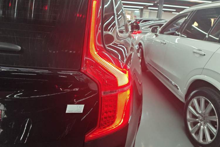 Used Volvo XC90 New Energy 2022 E-Drive Hybrid T8 Luxury Flagship 7-Seater
