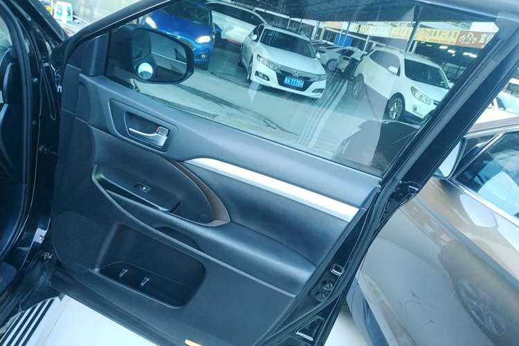 Used Toyota Highlander 2021 2.0T Four-Wheel Drive Prestige Version 7 Seats