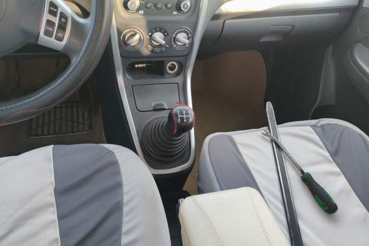 Used Suzuki Wagon R X5 2013 Cruise Edition 1.4L VVT Standard Model
