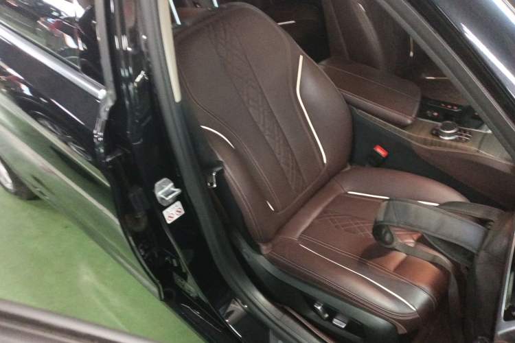 Used BMW 5 Series New Energy 2020 Mileage Upgrade Version 530Le Luxury Package