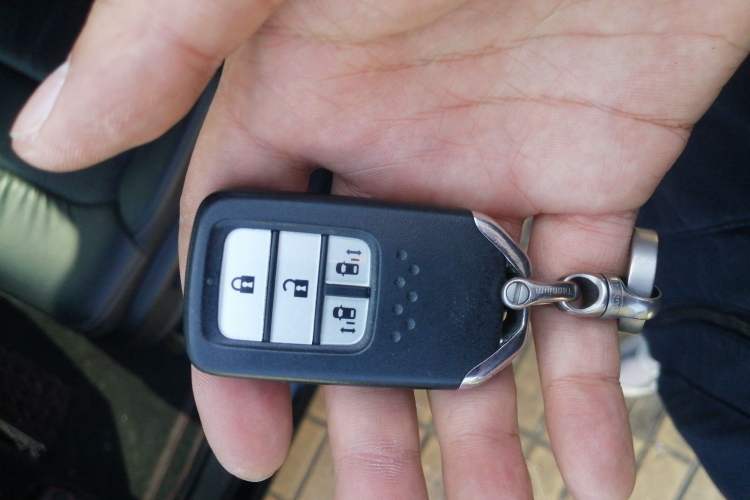 Used Honda Elysion 2019 2.0L Hybrid Luxury Edition
