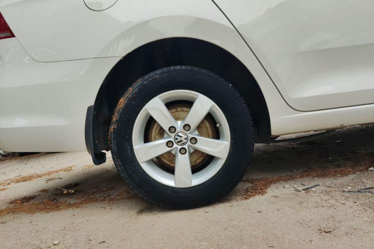 Used Volkswagen Santana 2016 1.6L Manual Fashion Edition
