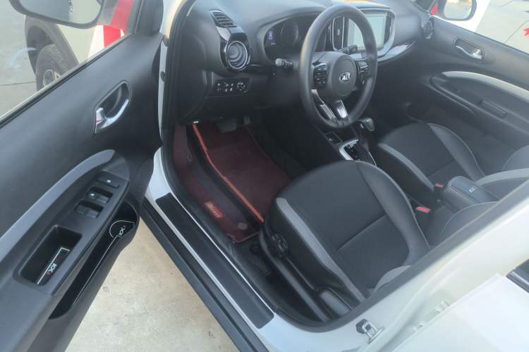 Used Kia kx1 Stonic 2019 1.4L Automatic Sport Edition China VI