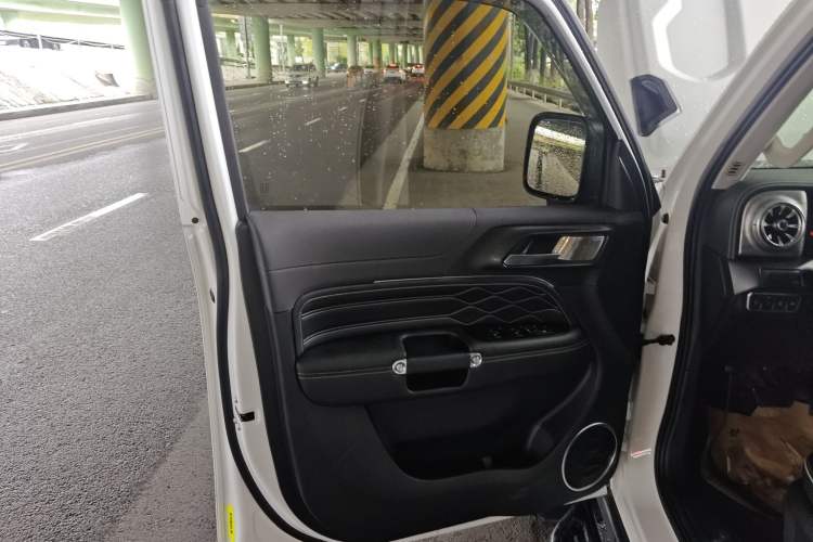 Used Tank 300 2023 2.0T Iron Rider 02
