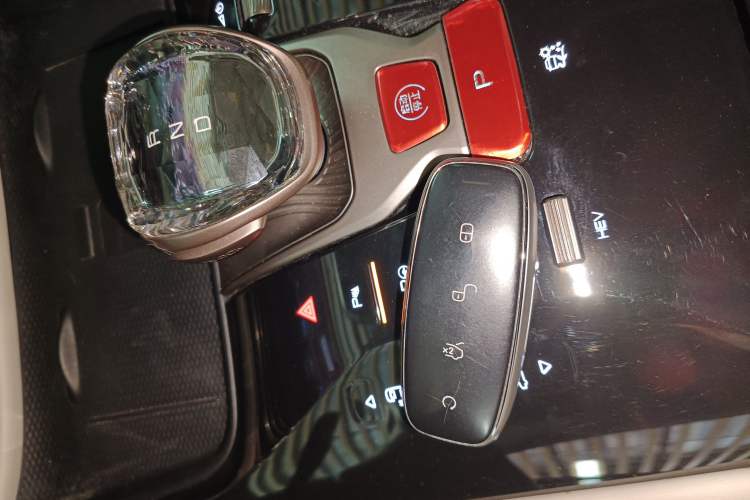 Used Denza D9 2022 DM-i 970 Four-Wheel Drive Flagship Model