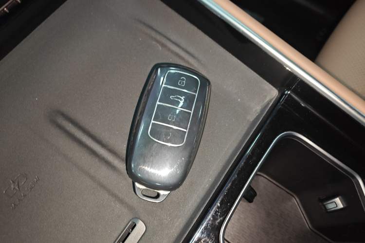 Used Chery Tiggo 8 L 2024 2.0T Two-Wheel Drive Comfort Edition 5 Seats