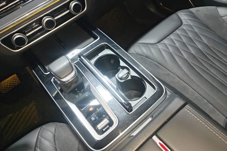 Used Hongqi HS5 2023 2.0T Four-Wheel Drive Flagship Pro Edition