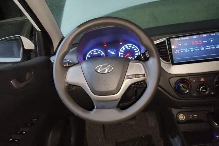 Used Hyundai Verna 2016 1.4L Automatic Cool Edition GLS
