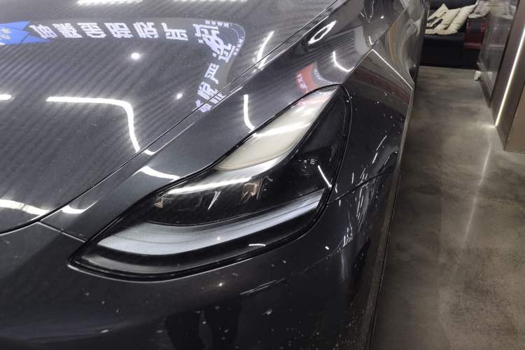 Used Tesla Model Y 2024 Rear-Wheel-Drive Version
