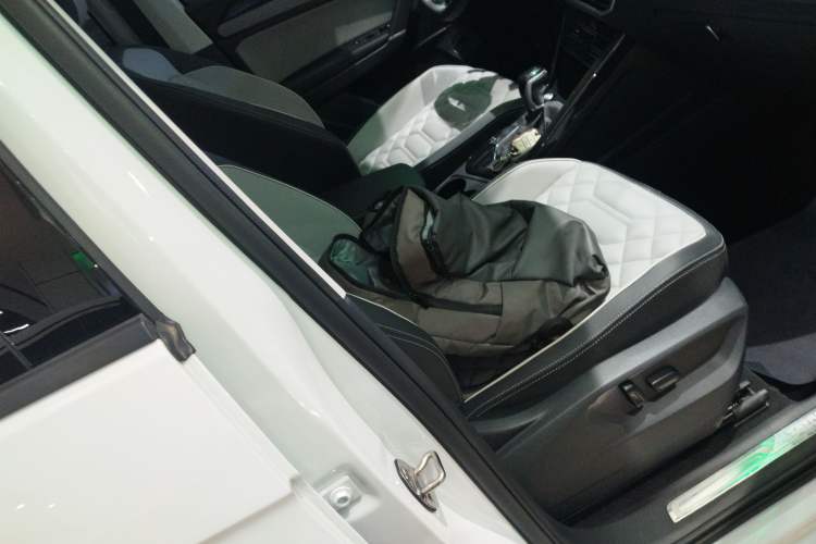 Used Volkswagen Tayron 2024 330TSI Two-Wheel Drive Luxury Plus Advanced Version
