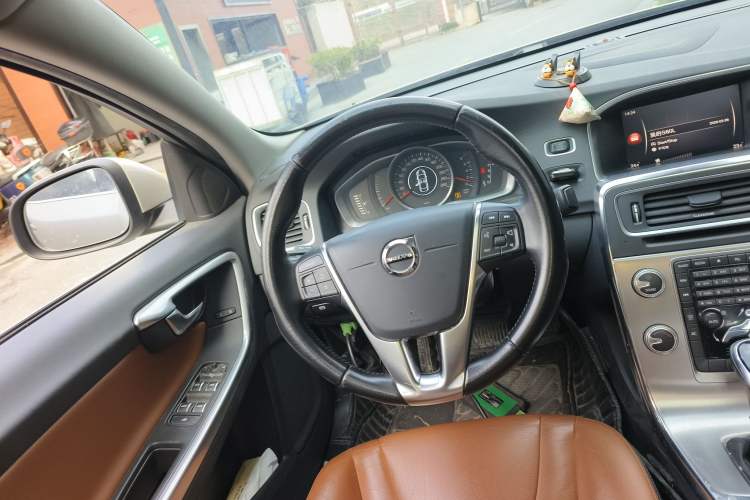 Used Volvo S60 2019 S60L Facelift T5 Intelligent Advanced Edition
