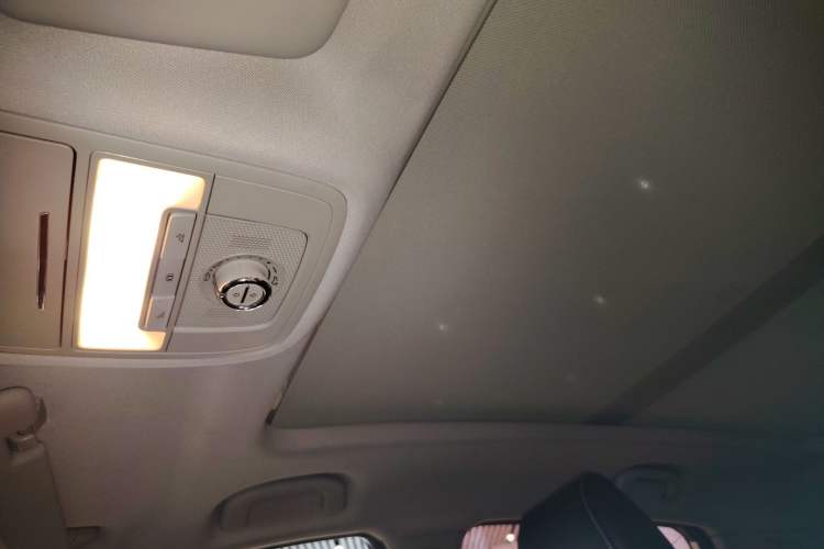 Used MG ZS 2018 1.5L Automatic Luxury Edition China V Standard
