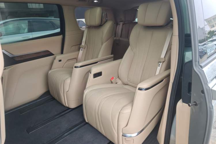 Used Buick Century 2023 2.0T Seven-Seater Deluxe Edition
