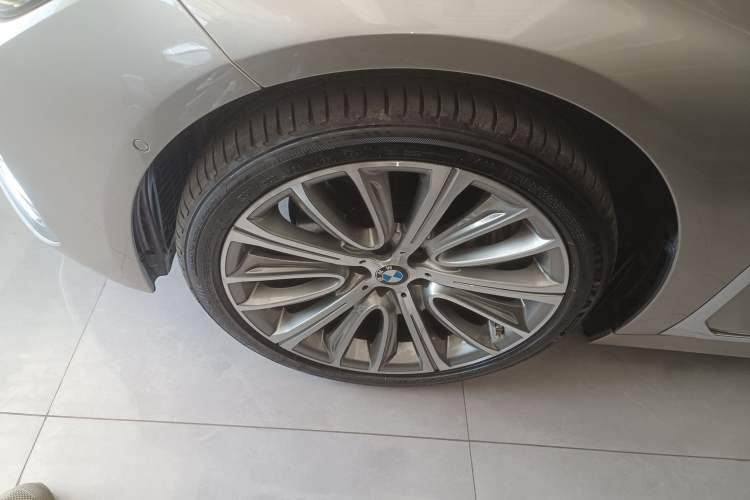 Used BMW 7 Series 2021 740Li Leading Edition Luxury Package
