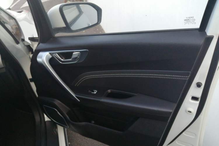 Used Geely Auto Vision X3 2017 1.5L Automatic Elite Model
