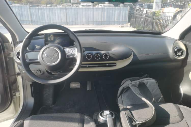 Used Wuling Bingo 2023 203km Light Edition
