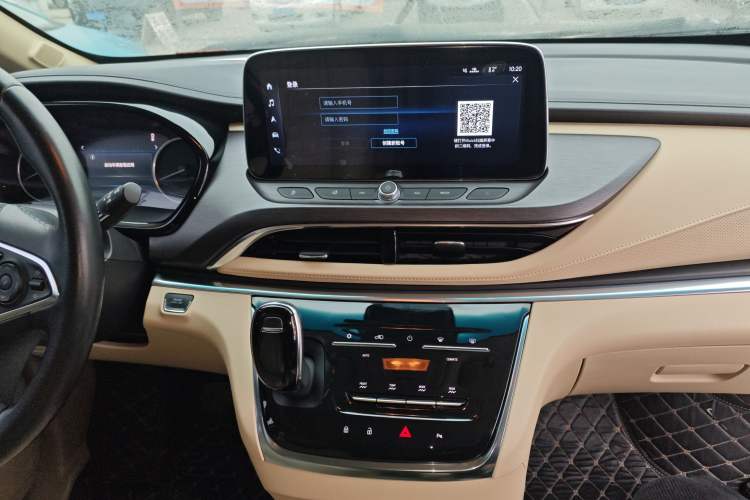 Used Buick GL8 2023 Facelifted Land Cruiser Executive Luxury Version
