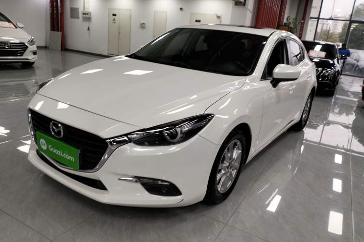 Used Mazda Mazda 3 Axela 2017 Hatchback 1.5L Automatic Luxury Model Emission Standard China V