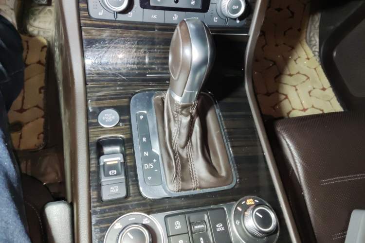 Used Volkswagen Touareg 2017 3.0 TSI Yuyue Model
