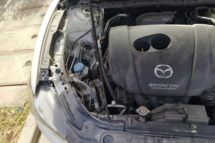 Used Mazda Atenza 2014 2.0L Blue Sky Luxury Edition
