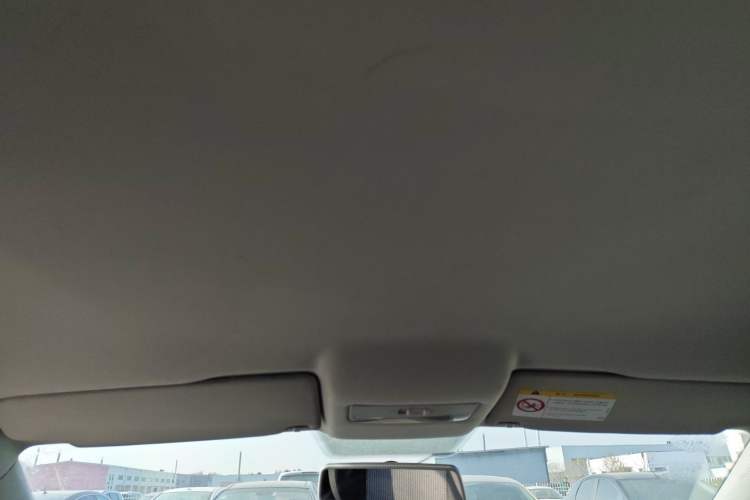 Used Volkswagen Polo 2016 1.4L Manual Fashion Model
