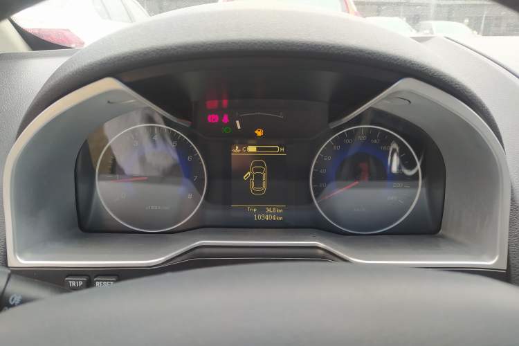 Used Geely Auto Emgrand 2014 Sedan 1.5L Manual Elite Model
