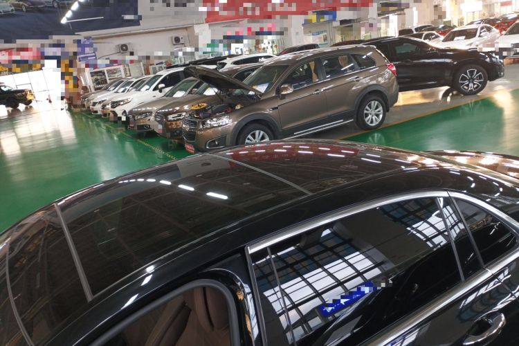 Used Mercedes-Benz E-Class 2020 E 300 L Sporty and Stylish Model
