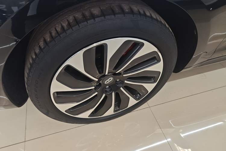 Used Hima AITO M5 2022 Extended-Range Four-Wheel Drive Ultimate Edition
