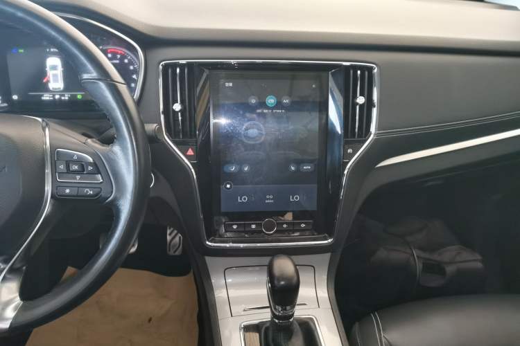 Used Roewe RX5 2016 30T Two-Wheel Drive Automatic Internet Smart Edition