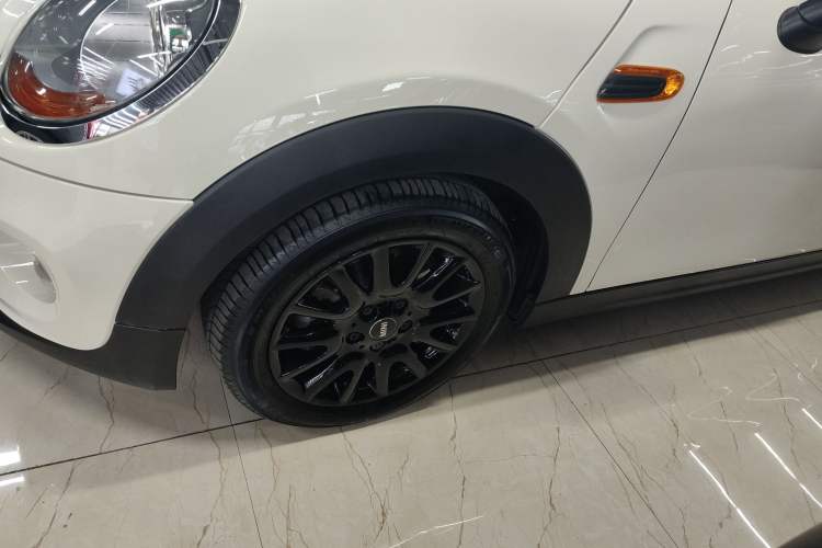 Used  MINI 2016 1.5T COOPER Five-Door Edition
