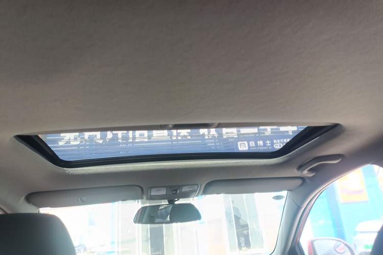 Used Hyundai Verna Ray 2014 1.4L Automatic GLX
