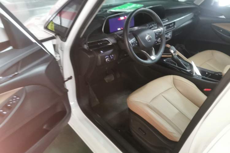 Used Buick GL6 2021 323T Mild Hybrid Connect Luxury Model
