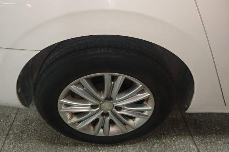 Used Peugeot 301 2014 1.6L Manual Luxury Edition