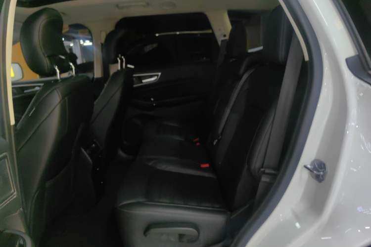 Used Ford Edge 2018 EcoBoost 245 Two-Wheel-Drive Titanium 7-Seater China V Standard