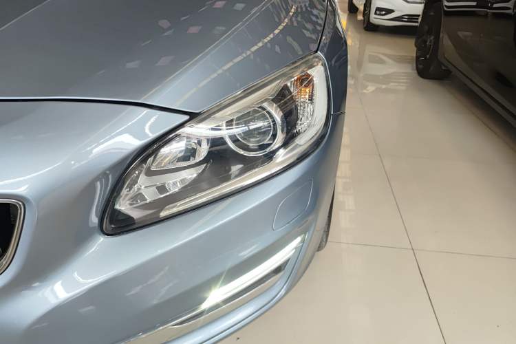 Used Volvo S60 2018 S60L T4 Smart & Ambitious Edition