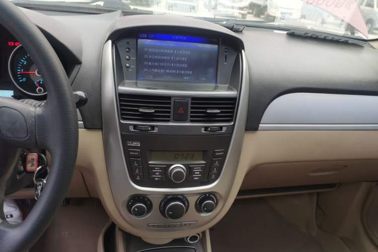 Used Buick Excelle 2013 1.5L Manual Classic Model

