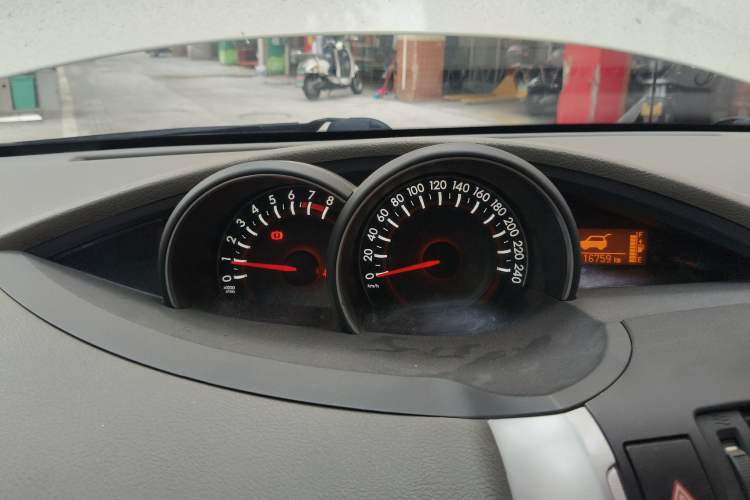 Used Toyota Verso 2014 Starlight 180E CVT Elite Edition