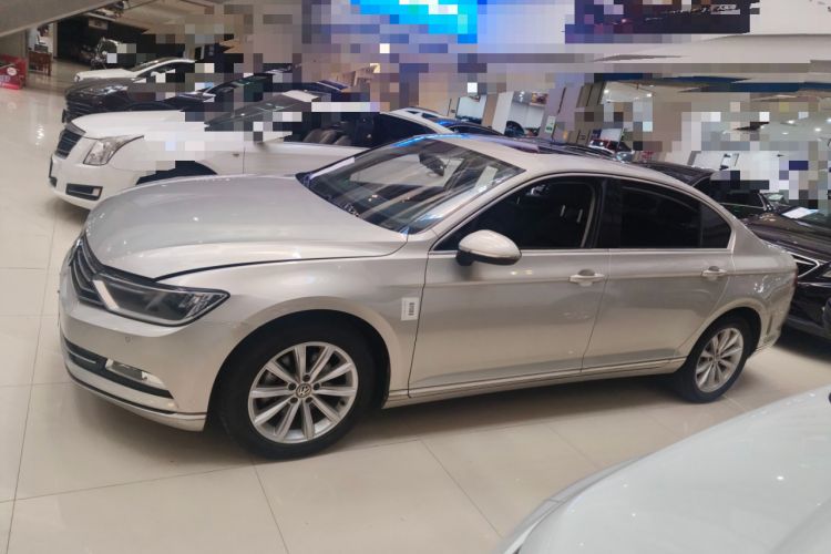 Used Volkswagen Magotan 2018 330TSI DSG Advanced Model
