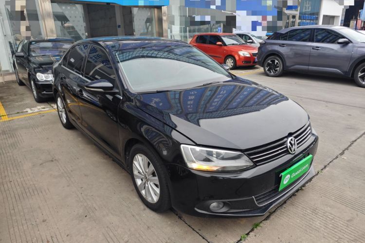 Used Volkswagen Sagitar 2014 Revised Version 1.4TSI Automatic Luxury Edition
