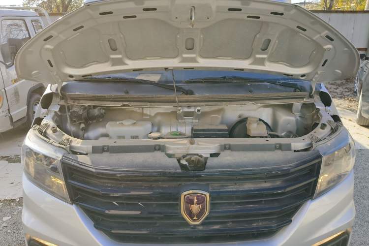 Used Jinbei Gold Card S6 2023 1.6L Manual Double-Cab Standard Version with 3.0-Meter Cargo Bed SWD16MS