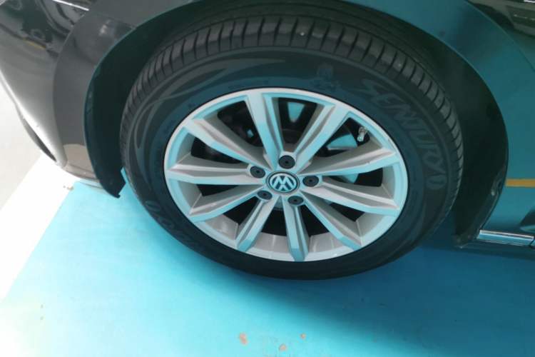 Used Volkswagen Magotan 2019 330TSI DSG Leading Model China VI Standard
