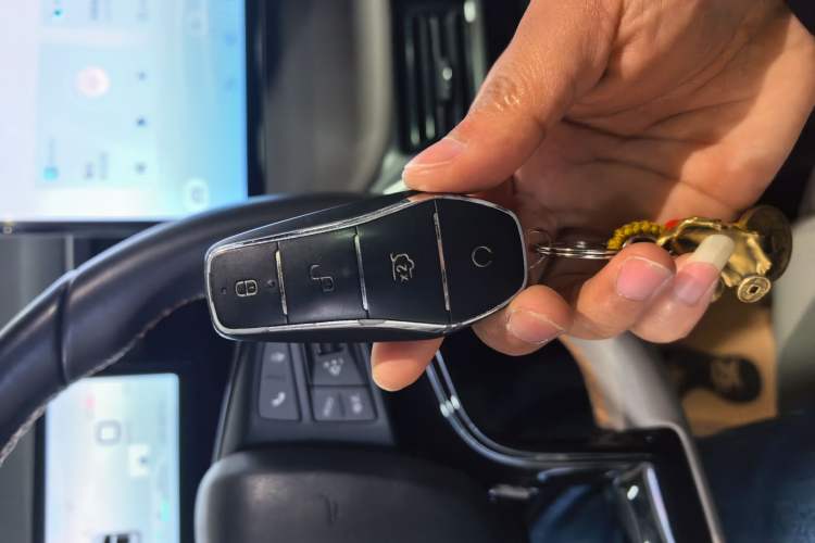 Used BYD Song Pro New Energy 2024 HONOR Edition DM-i 110KM Excellence Model
