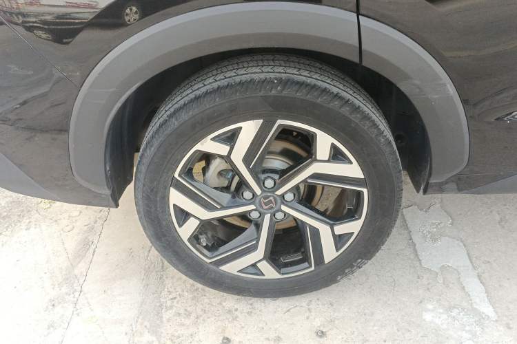 Used SOL X8 2021 300T DCT Leading Smart Connectivity Version 7 Seats
