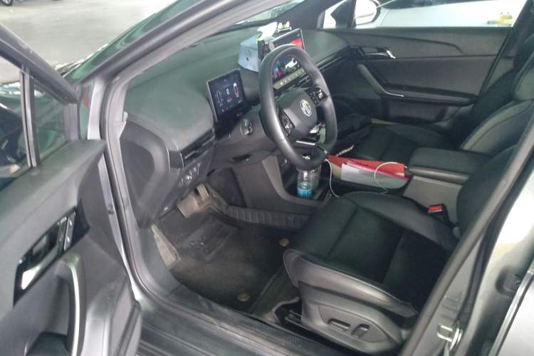 Used MG 4 EV 2023 415 km Range Sea-Faring Champion Edition
