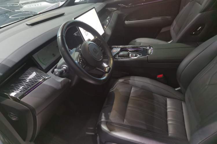 Used Zeekr 009 2022 WE Edition
